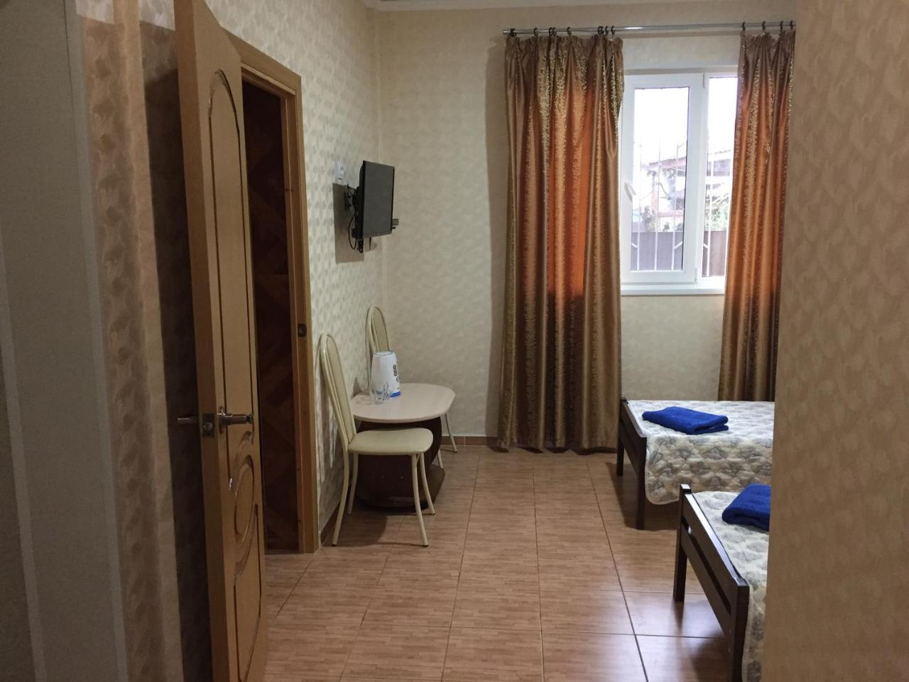 Dionisy Guest House ピツンダ エクステリア 写真